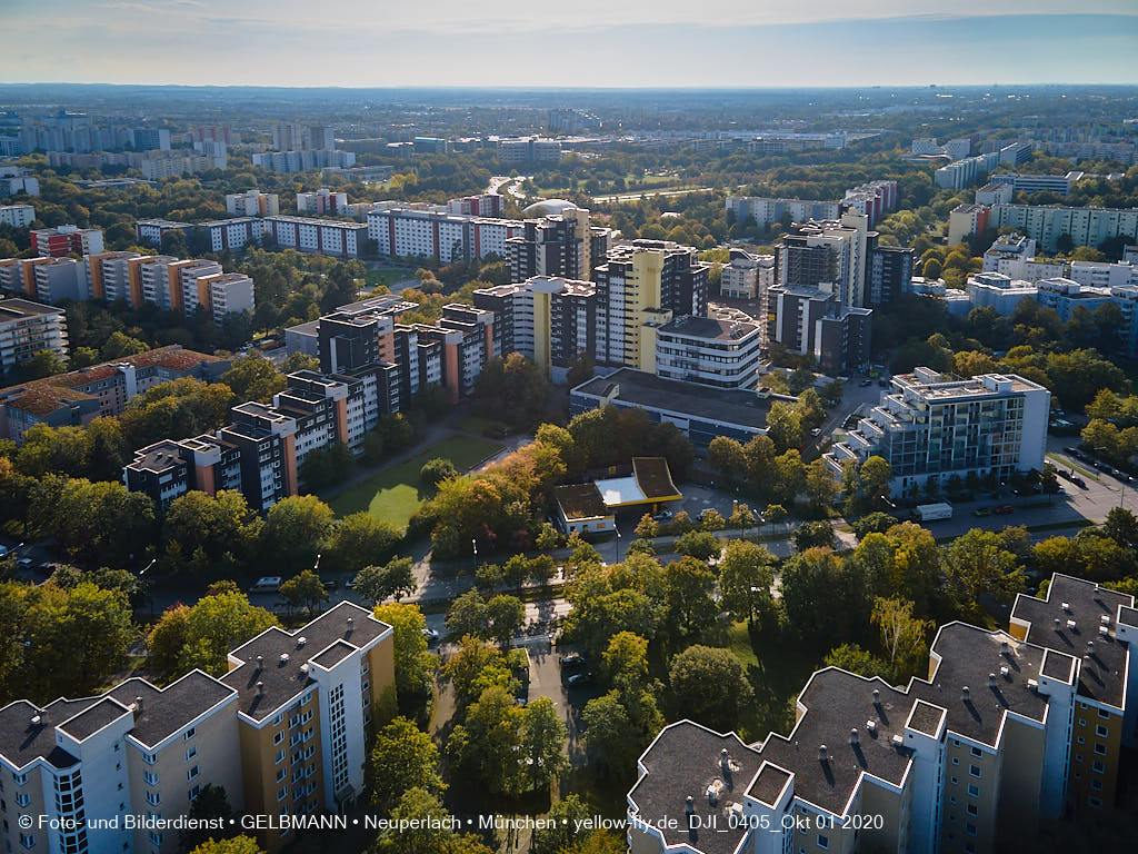 01.10.2020 - Studentenwohnheim und Marx-Zentrum in Neuperlach
