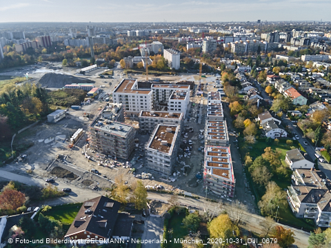 31.10.2020 - DEMOS-Baustelle und BayernHeim-Baustelle Alexiqauartier in Neuperlach