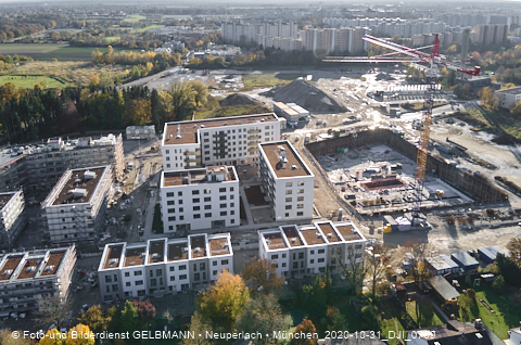 31.10.2020 - DEMOS-Baustelle und BayernHeim-Baustelle Alexiqauartier in Neuperlach