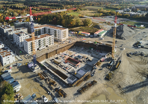 31.10.2020 - DEMOS-Baustelle und BayernHeim-Baustelle Alexiqauartier in Neuperlach