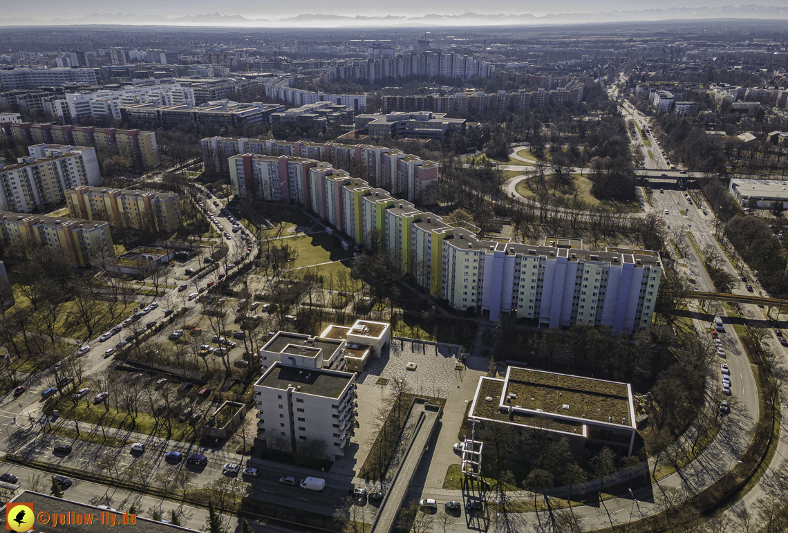 01.03.2021 - Neuperlach mit Quiddezentrum dem Ostpark und Festspielhaus