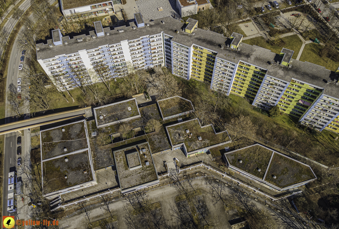 01.03.2021 - Neuperlach mit Quiddezentrum dem Ostpark und Festspielhaus