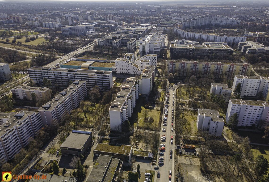 01.03.2021 - Neuperlach mit Quiddezentrum dem Ostpark und Festspielhaus