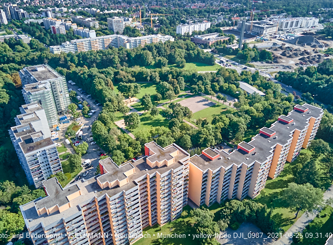 25.08.2021 - Baustelle Annette-Kolb-Anger und Kafkastraße mit Umgebung