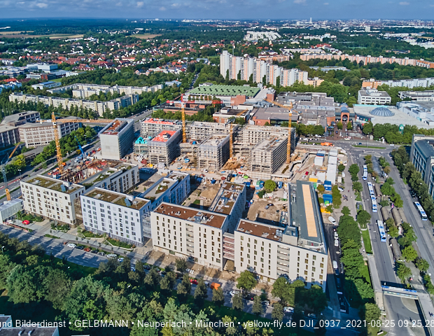 25.08.2021 - Luftaufnahmen und Rundumblick auf das neue Perlach PLaza, der neuen Mitte von Neuperlach