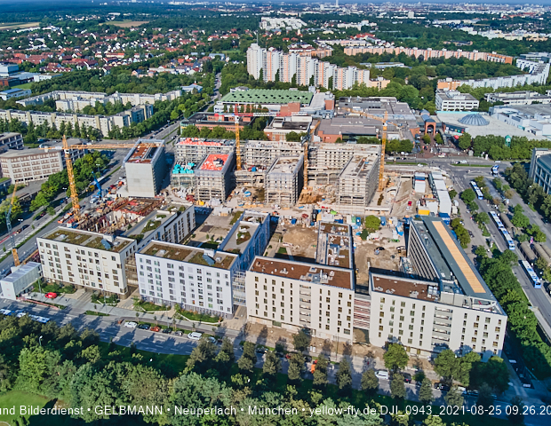 25.08.2021 - Luftaufnahmen und Rundumblick auf das neue Perlach PLaza, der neuen Mitte von Neuperlach