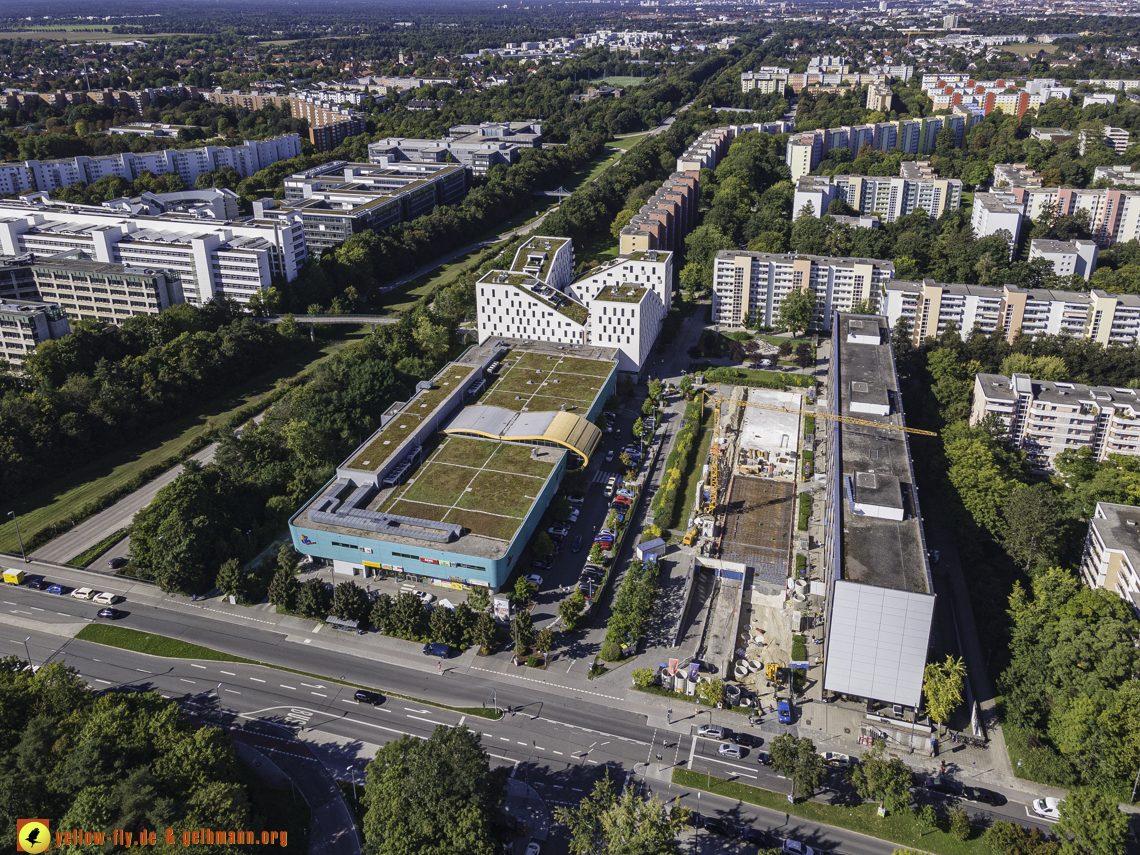 23.09.2021 - Quiddezentrum und Montessori-Schule in Neuperlach