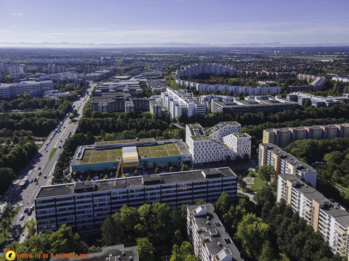 23.09.2021 - Quiddezentrum und Montessori-Schule in Neuperlach