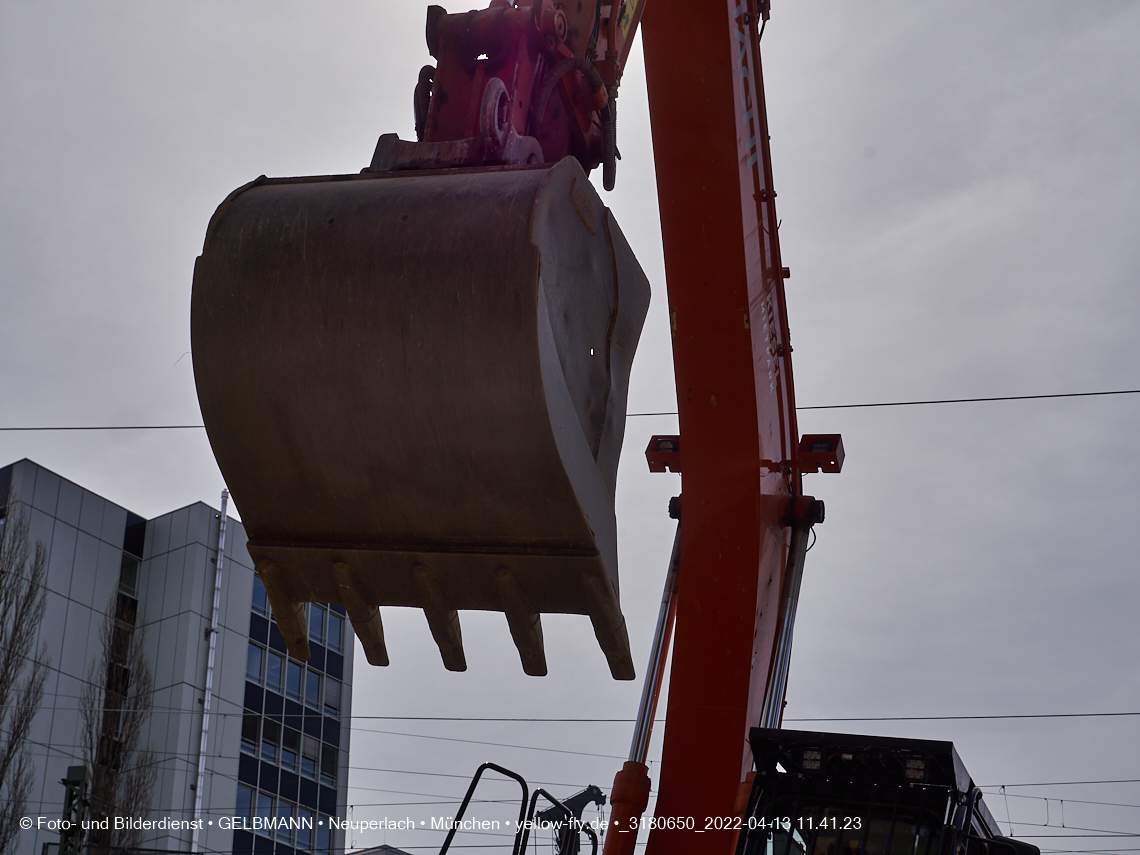 13.04.2022 - Neubau der Eisenbahnbrücke in der Balanstraße