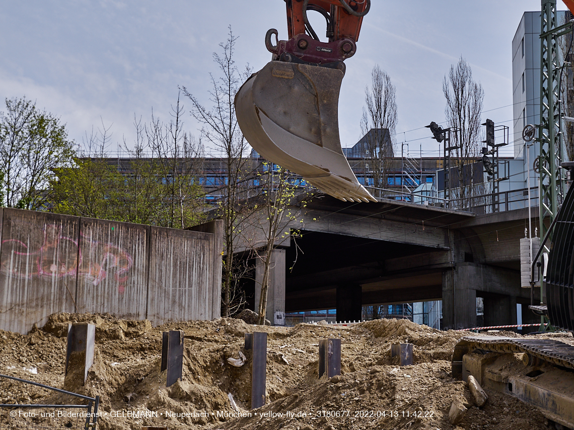 13.04.2022 - Neubau der Eisenbahnbrücke in der Balanstraße