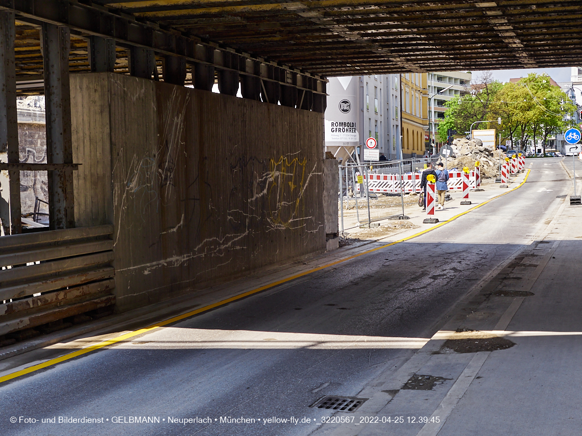 25.04.2022 - Neubau der Eisenbahnbrücke in der Balanstraße