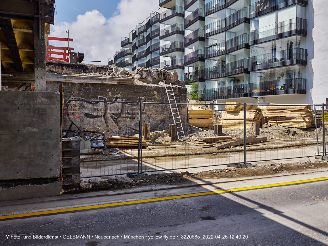 25.04.2022 - Neubau der Eisenbahnbrücke in der Balanstraße