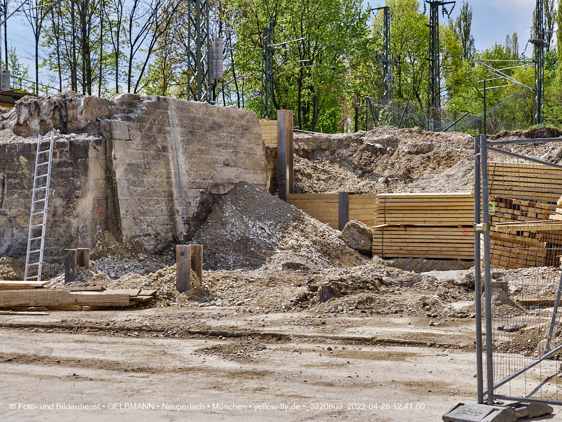 25.04.2022 - Neubau der Eisenbahnbrücke in der Balanstraße