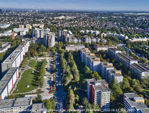 23.09.2022 - Marx-Zentrum, Studentenwohnheim und Wohnanlage Karl-Marx-Ring 52-62 und KMR 53-57c