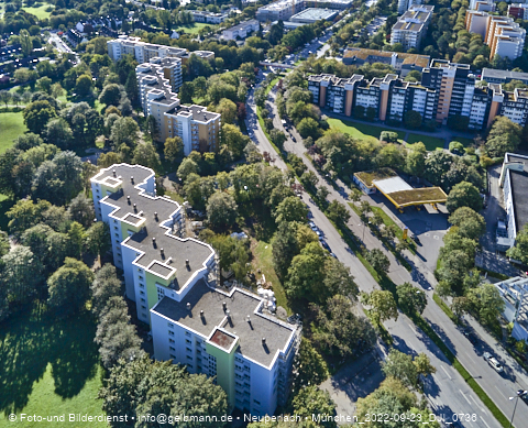 23.09.2022 - Marx-Zentrum, Studentenwohnheim und Wohnanlage Karl-Marx-Ring 52-62 und KMR 53-57c