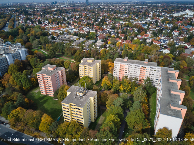 13.10.2022 - Sanierung in der Wohnanlage KArl-Marx-Ring 11-21 in Neuperlach