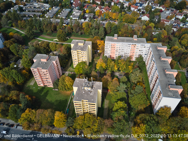 13.10.2022 - Sanierung in der Wohnanlage KArl-Marx-Ring 11-21 in Neuperlach