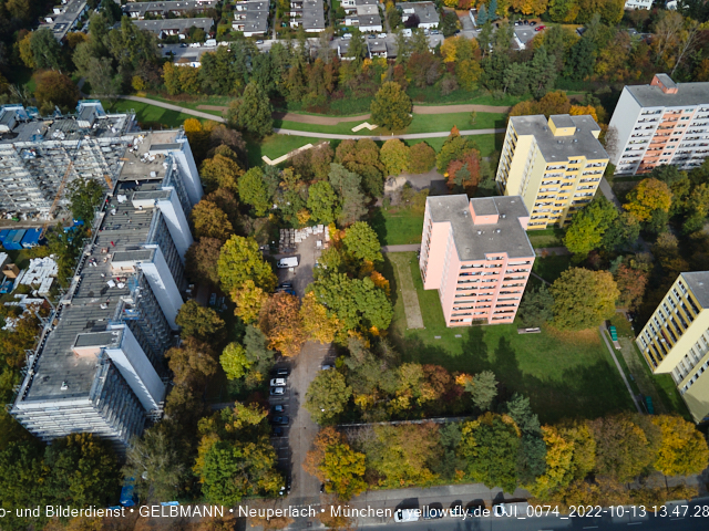 13.10.2022 - Sanierung in der Wohnanlage KArl-Marx-Ring 11-21 in Neuperlach