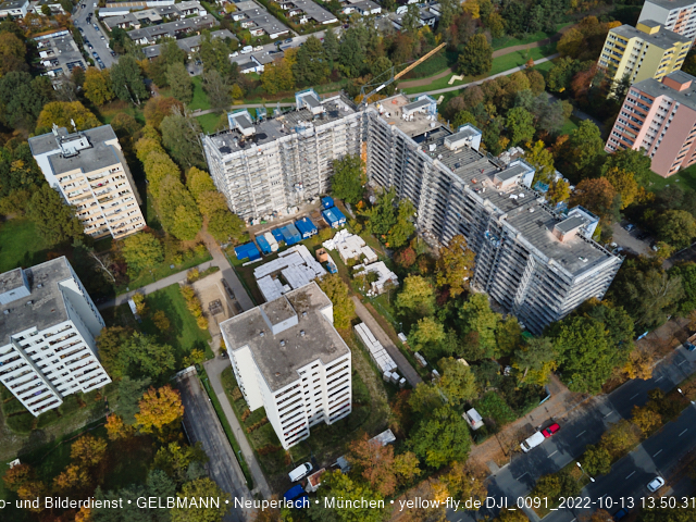 13.10.2022 - Sanierung in der Wohnanlage KArl-Marx-Ring 11-21 in Neuperlach