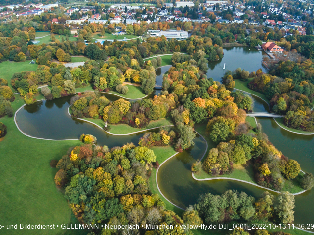13.10.2022 - der Ostpark mit Biergarten und See in Neuperlach