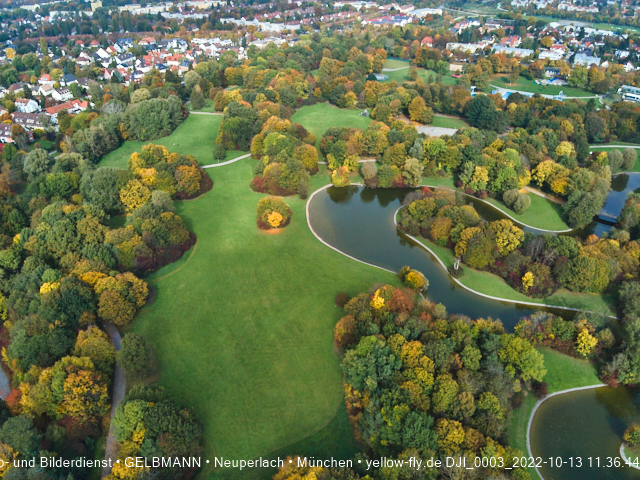 13.10.2022 - der Ostpark mit Biergarten und See in Neuperlach