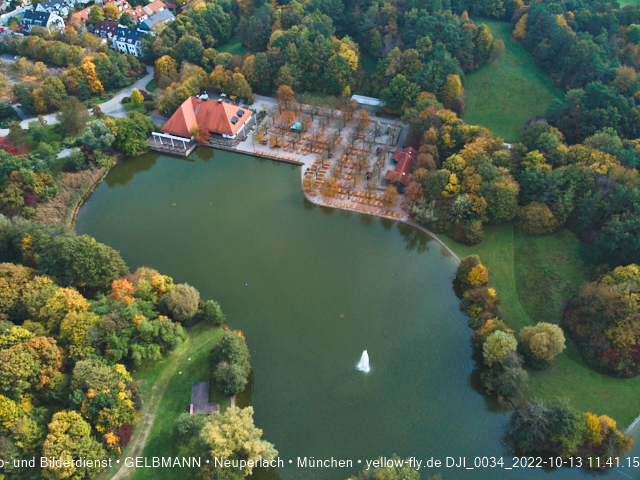 13.10.2022 - der Ostpark mit Biergarten und See in Neuperlach