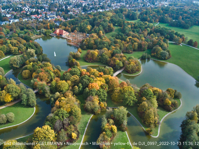 13.10.2022 - der Ostpark mit Biergarten und See in Neuperlach