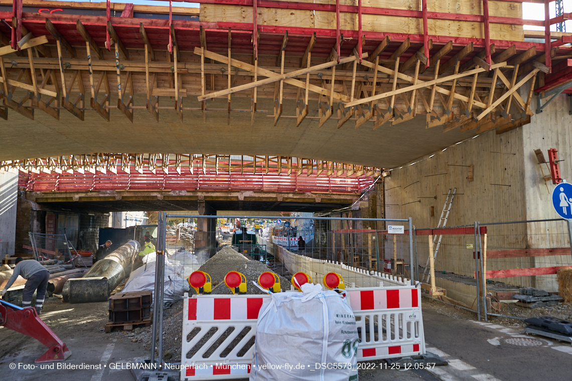 25.11.2022 - Neubau der Eisenbahnbrücke in der Balanstraße