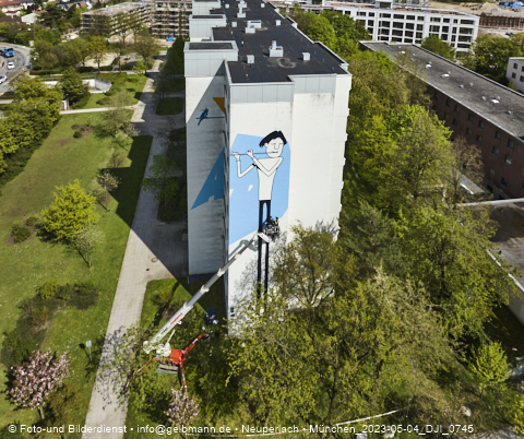 04.05.2023 - Der Blaue Vogel - Wolfgang-Niesner - Der bunte Beton am Karl-Marx-Ring Neuperlach 04.05.2023 - Der Blaue Vogel - Wolfgang-Niesner - Der bunte Beton am Karl-Marx-Ring Neuperlach