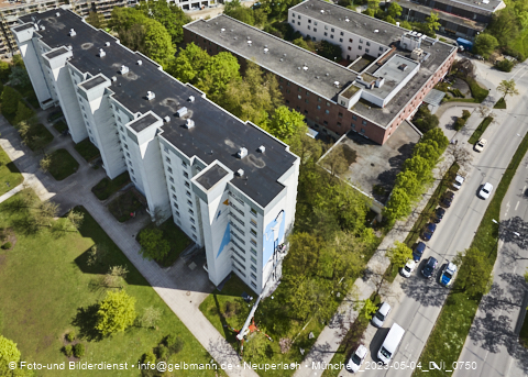 04.05.2023 - Der Blaue Vogel - Wolfgang-Niesner - Der bunte Beton am Karl-Marx-Ring Neuperlach 04.05.2023 - Der Blaue Vogel - Wolfgang-Niesner - Der bunte Beton am Karl-Marx-Ring Neuperlach