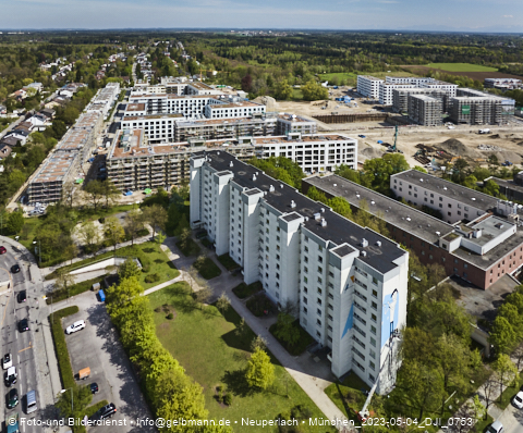 04.05.2023 - Der Blaue Vogel - Wolfgang-Niesner - Der bunte Beton am Karl-Marx-Ring Neuperlach 04.05.2023 - Der Blaue Vogel - Wolfgang-Niesner - Der bunte Beton am Karl-Marx-Ring Neuperlach