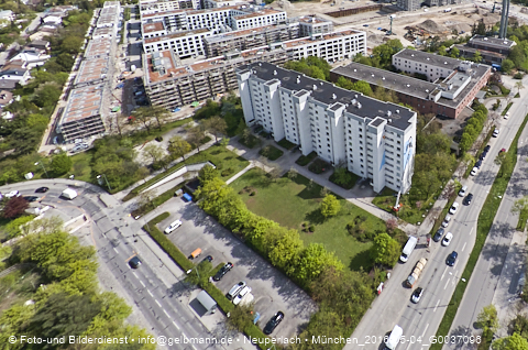 04.05.2023 - Der Blaue Vogel - Wolfgang-Niesner - Der bunte Beton am Karl-Marx-Ring Neuperlach 04.05.2023 - Der Blaue Vogel - Wolfgang-Niesner - Der bunte Beton am Karl-Marx-Ring Neuperlach