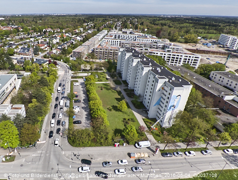 04.05.2023 - Der Blaue Vogel - Wolfgang-Niesner - Der bunte Beton am Karl-Marx-Ring Neuperlach 04.05.2023 - Der Blaue Vogel - Wolfgang-Niesner - Der bunte Beton am Karl-Marx-Ring Neuperlach