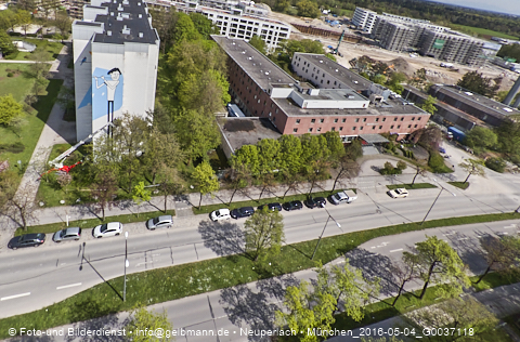 04.05.2023 - Der Blaue Vogel - Wolfgang-Niesner - Der bunte Beton am Karl-Marx-Ring Neuperlach 04.05.2023 - Der Blaue Vogel - Wolfgang-Niesner - Der bunte Beton am Karl-Marx-Ring Neuperlach