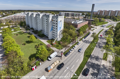 04.05.2023 - Der Blaue Vogel - Wolfgang-Niesner - Der bunte Beton am Karl-Marx-Ring Neuperlach 04.05.2023 - Der Blaue Vogel - Wolfgang-Niesner - Der bunte Beton am Karl-Marx-Ring Neuperlach