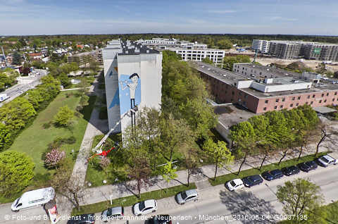 04.05.2023 - Der Blaue Vogel - Wolfgang-Niesner - Der bunte Beton am Karl-Marx-Ring Neuperlach 04.05.2023 - Der Blaue Vogel - Wolfgang-Niesner - Der bunte Beton am Karl-Marx-Ring Neuperlach