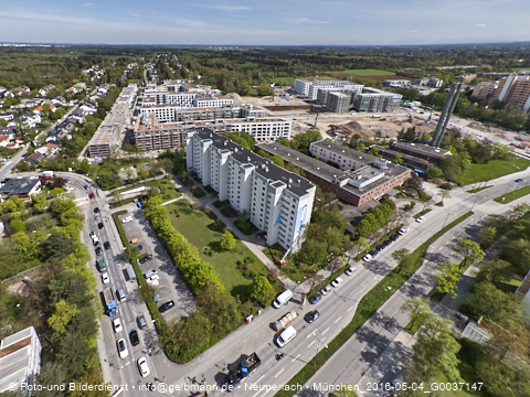 04.05.2023 - Der Blaue Vogel - Wolfgang-Niesner - Der bunte Beton am Karl-Marx-Ring Neuperlach 04.05.2023 - Der Blaue Vogel - Wolfgang-Niesner - Der bunte Beton am Karl-Marx-Ring Neuperlach