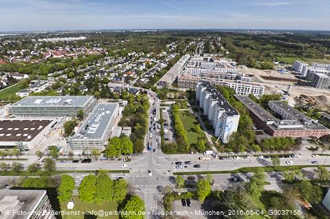 04.05.2023 - Der Blaue Vogel - Wolfgang-Niesner - Der bunte Beton am Karl-Marx-Ring Neuperlach 04.05.2023 - Der Blaue Vogel - Wolfgang-Niesner - Der bunte Beton am Karl-Marx-Ring Neuperlach