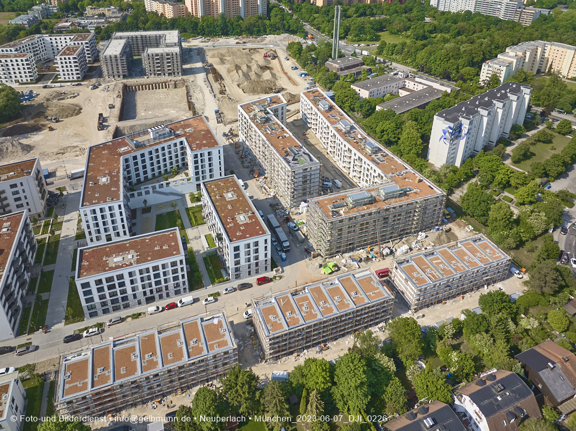 07.06.2023 - Aktuelle Luftbilder aus dem Alexisquartier und Pandion Verde in Neuperlach in München