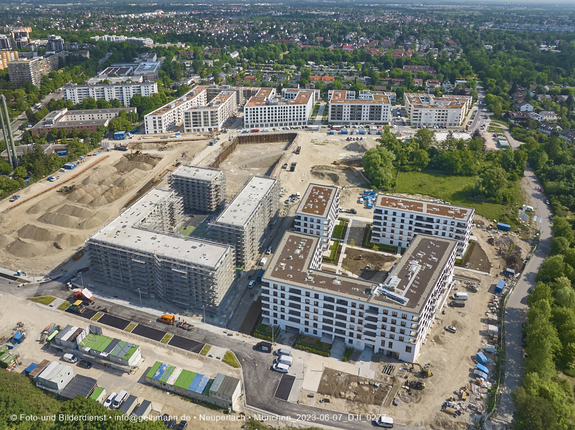 07.06.2023 - Aktuelle Luftbilder aus dem Alexisquartier und Pandion Verde in Neuperlach in München