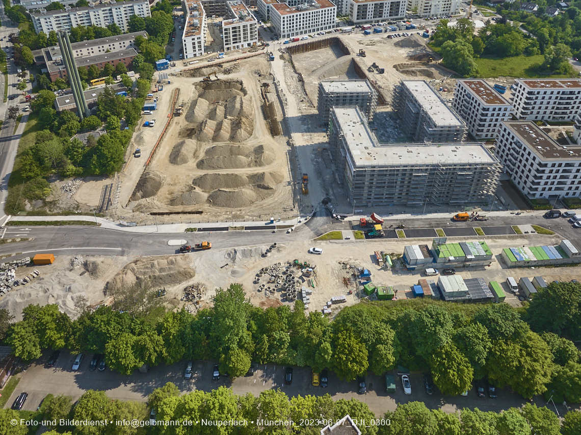 07.06.2023 - Aktuelle Luftbilder aus dem Alexisquartier und Pandion Verde in Neuperlach in München