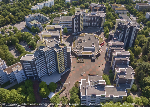 07.07.2023 - Marx-Zentrum, Studentenwohnheim, Wohnanlage Karl-Marx-Ring 52-62, KMR 53-57c Umgebung