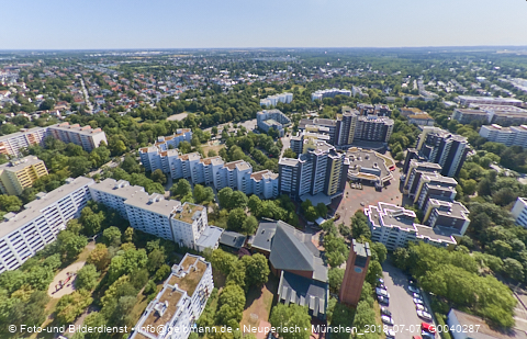 07.07.2023 - Marx-Zentrum, Studentenwohnheim, Wohnanlage Karl-Marx-Ring 52-62, KMR 53-57c Umgebung