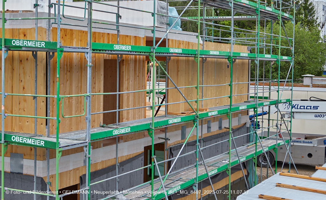 25.07.2023 - neue Wände für das Haus für Kinder in Neuperlach