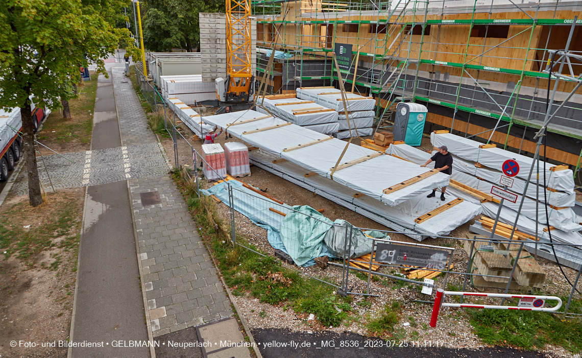 25.07.2023 - neue Wände für das Haus für Kinder in Neuperlach