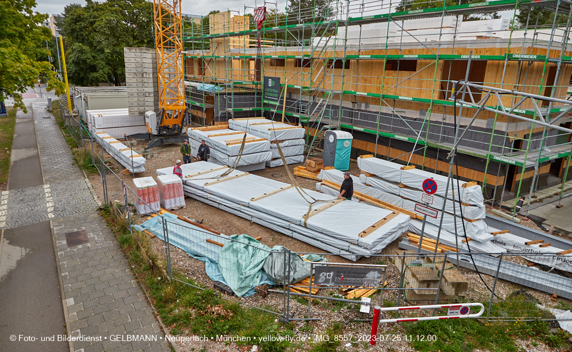 25.07.2023 - neue Wände für das Haus für Kinder in Neuperlach