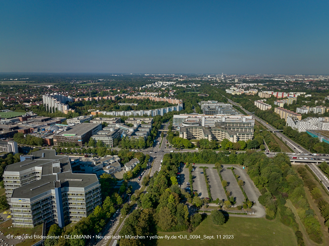11.09.2023 - Der Wohnring und das ehemalige Allianzgebäude in Neuperlach 11.09.2023 - Der Wohnring und das ehemalige Allianzgebäude in Neuperlach