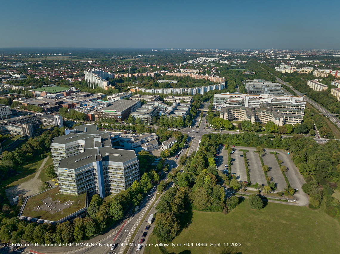 11.09.2023 - Der Wohnring und das ehemalige Allianzgebäude in Neuperlach 11.09.2023 - Der Wohnring und das ehemalige Allianzgebäude in Neuperlach