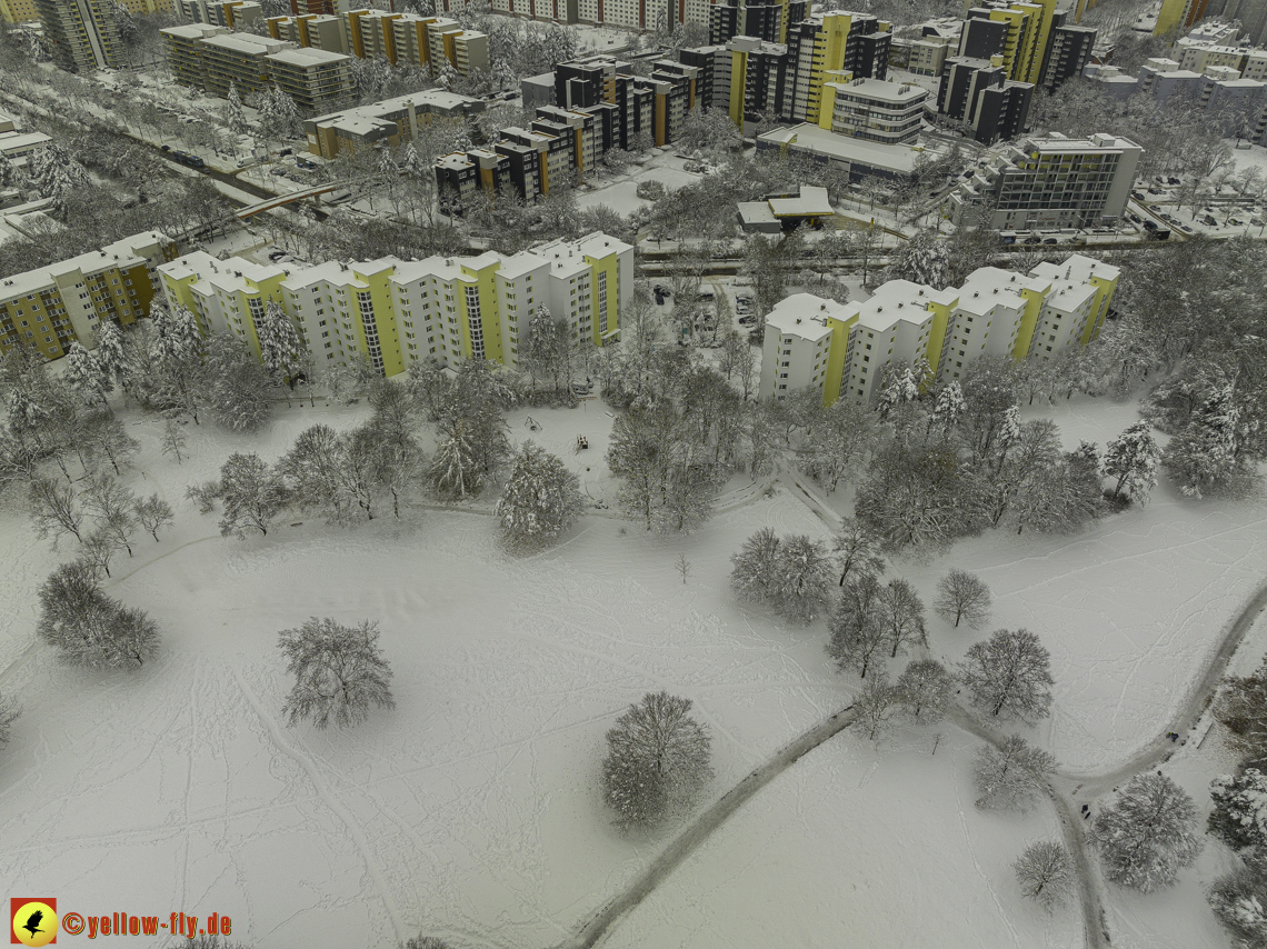 05.12.2021 - Karl-Marx-Ring und Marx-Zentrum in Neuperlach