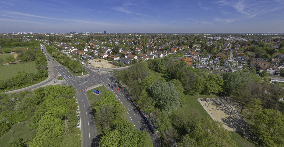 Heinrich-Wieland_Strasse_Corinthstrasse_in_Neuperlach_Photographed_by_Gelbmann_G0015528.jpg